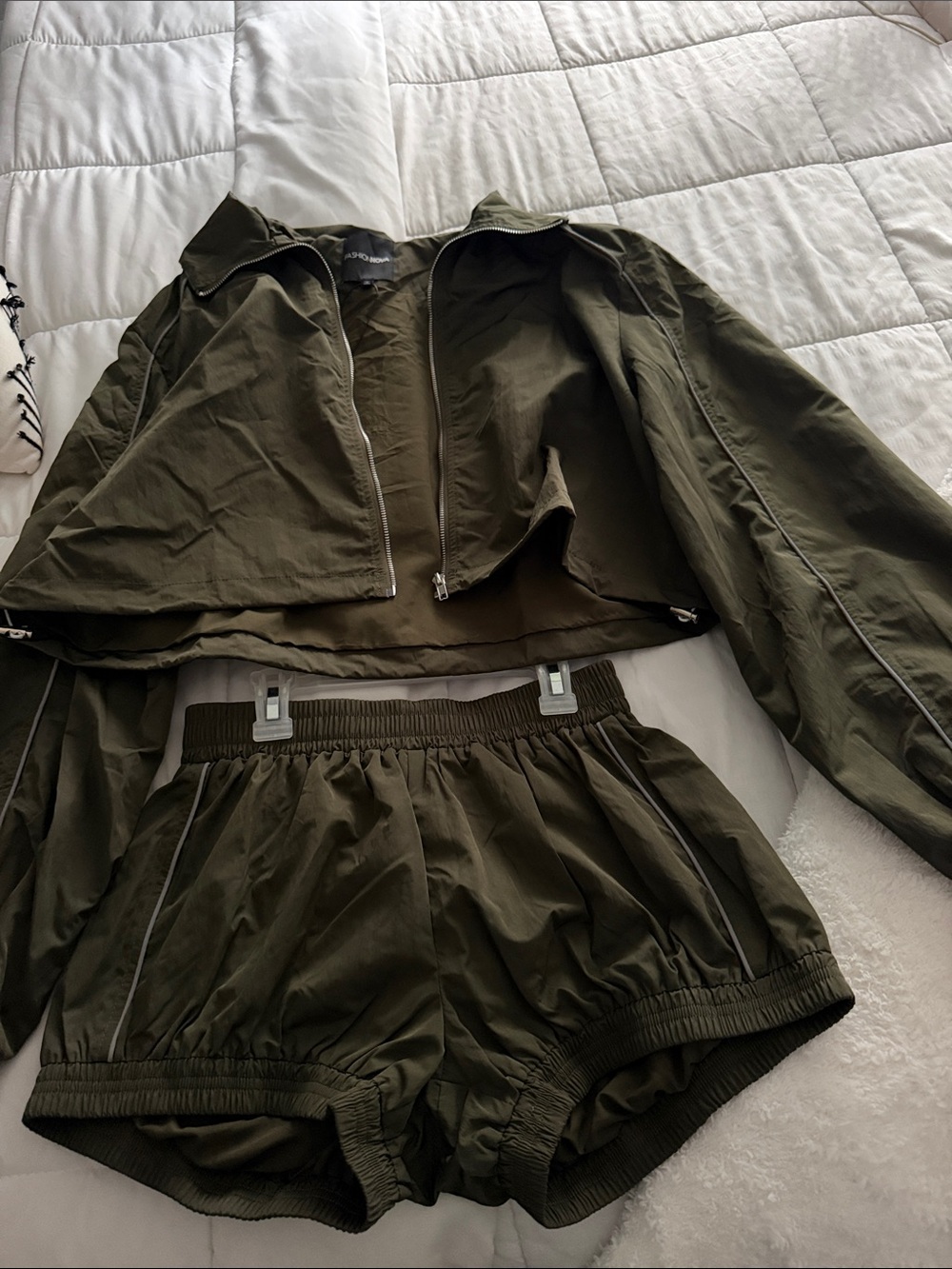 Top: medium bottom: small Olive Green Womens windbreaker set NEVER BEEN WORN
